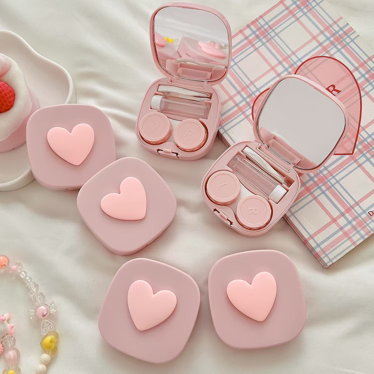 Heart Contact Lens Case with M - đánh giá và giá Women Accessories List